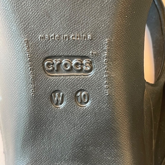 Crocs Black Heels Sandals Comfortable Classic Style‎ Shoes - Picture 2 of 7